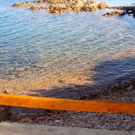 Nyaraló Casa Mughetto R5055 Wifi, Seafront, Private Sea Access, Swimming Pool La Maddalena