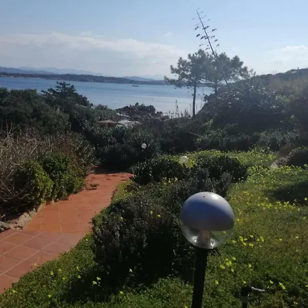 Casa Mughetto R5055 Wifi, Seafront, Private Sea Access, Swimming Pool Nyaraló La Maddalena