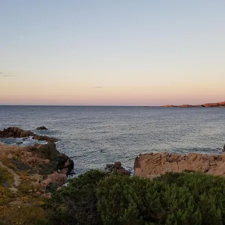 Casa Mughetto R5055 Wifi, Seafront, Private Sea Access, Swimming Pool Дом отдыха