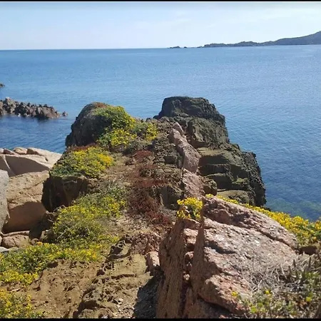 Semesterbostad Casa Mughetto R5055 Wifi, Seafront, Private Sea Access, Swimming Pool La Maddalena (Sassari)