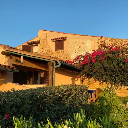 Casa Mughetto R5055 Wifi, Seafront, Private Sea Access, Swimming Pool *