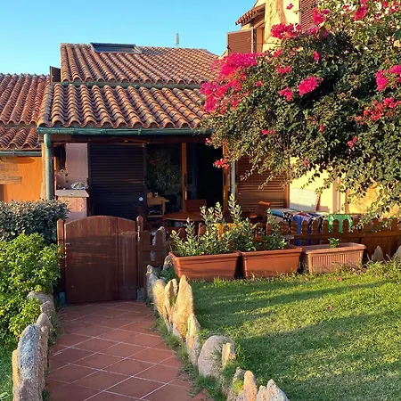 Casa Mughetto R5055 Wifi, Seafront, Private Sea Access, Swimming Pool