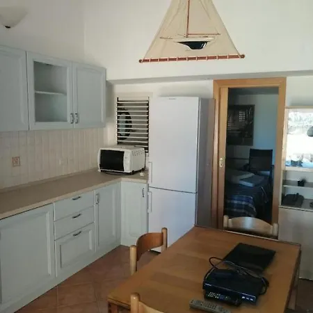 Casa Mughetto R5055 Wifi, Seafront, Private Sea Access, Swimming Pool