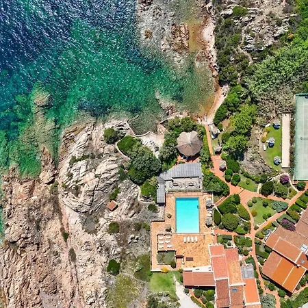 Casa Mughetto R5055 Wifi, Seafront, Private Sea Access, Swimming Pool