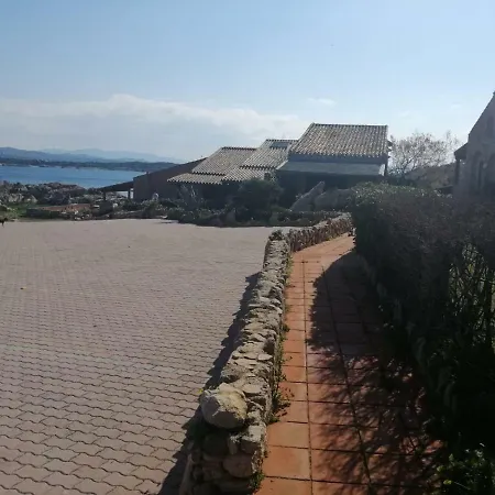 Casa Mughetto R5055 Wifi, Seafront, Private Sea Access, Swimming Pool Дом отдыха