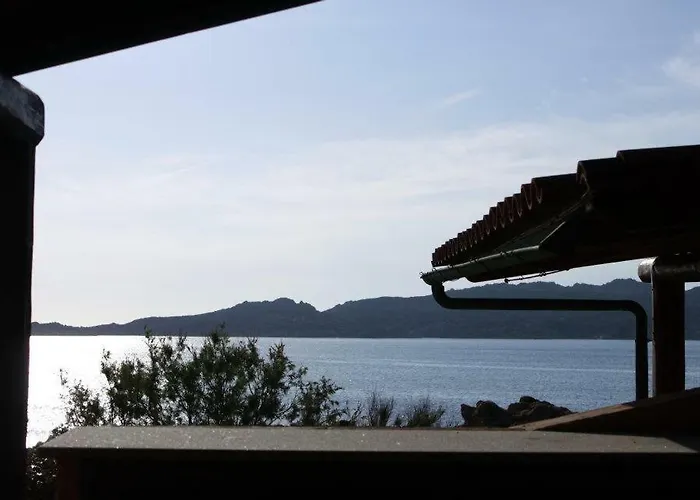 Casa Mughetto R5055 Wifi, Seafront, Private Sea Access, Swimming Pool * La Maddalena