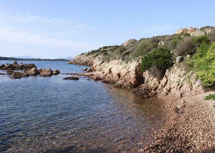 Casa Mughetto R5055 Wifi, Seafront, Private Sea Access, Swimming Pool La Maddalena
