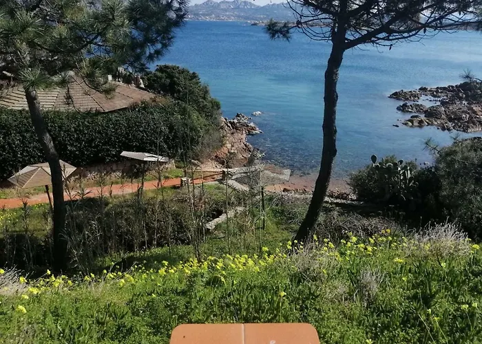 Nyaraló Casa Mughetto R5055 Wifi, Seafront, Private Sea Access, Swimming Pool La Maddalena